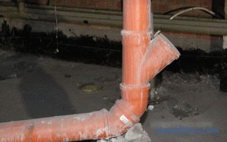 Ъгълът на канализационната тръба в частна къща - какво трябва да бъде: СНиП, изчисление, инструкция