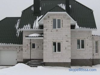 Селски къщи от пяна блокове - до ключ проекти, цени за строителство в Москва, снимка
